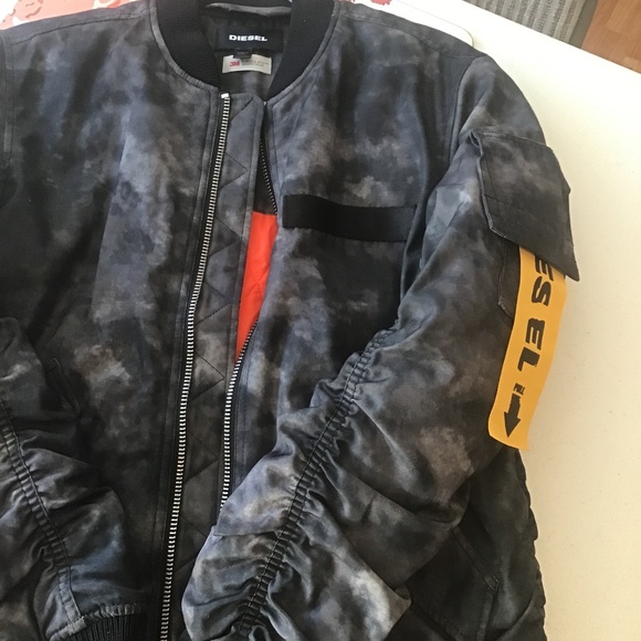 Jacket - Picture 2 of 11